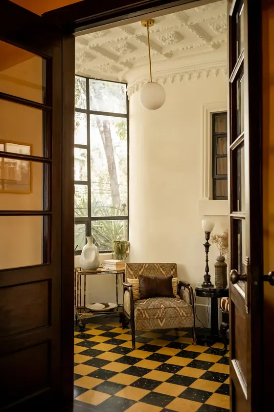 Casa de Reunión: checkerboard reading room