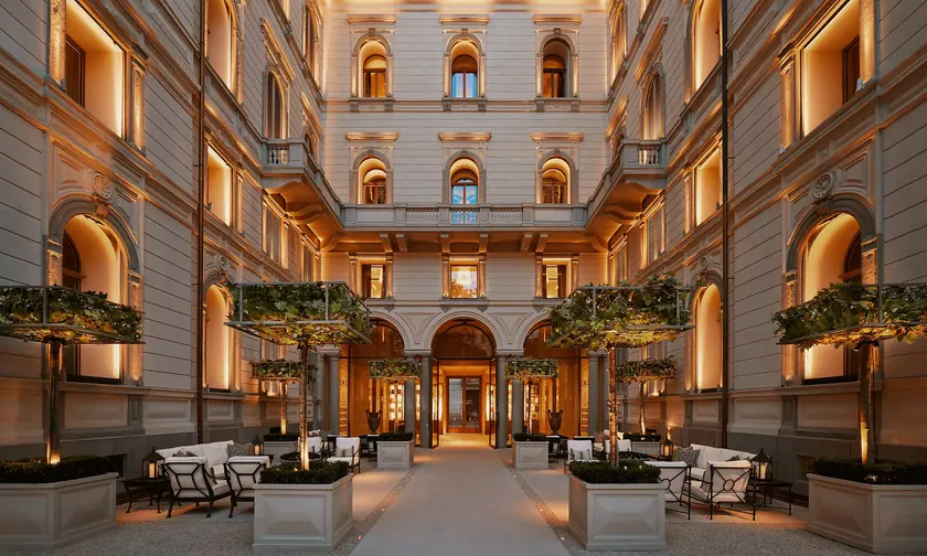 RH Flagship Galleries: NEW HERO Courtyard SideView